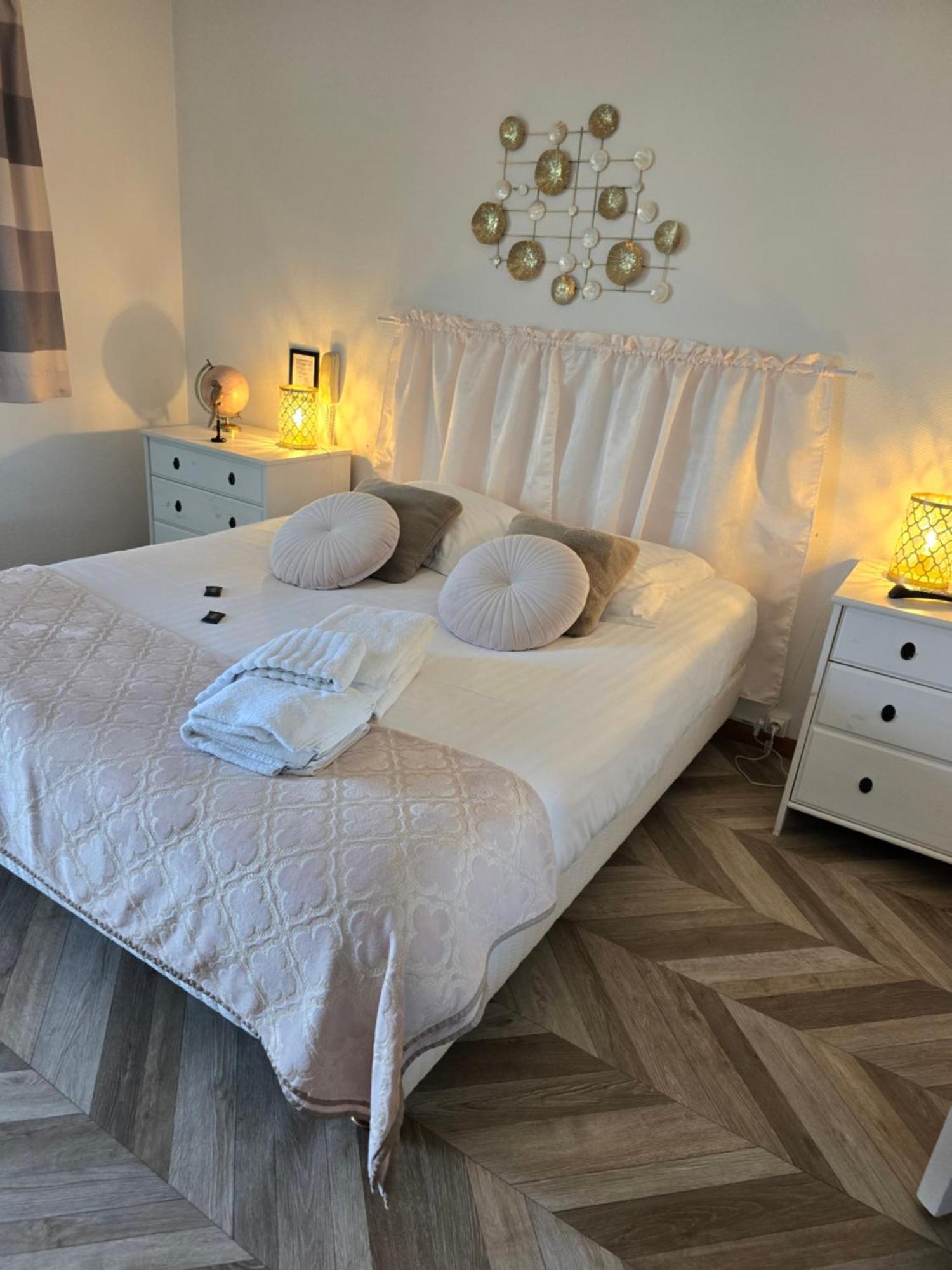 Hotel L'Ideal Le Mountbatten Арроманш-ле-Бен Экстерьер фото
