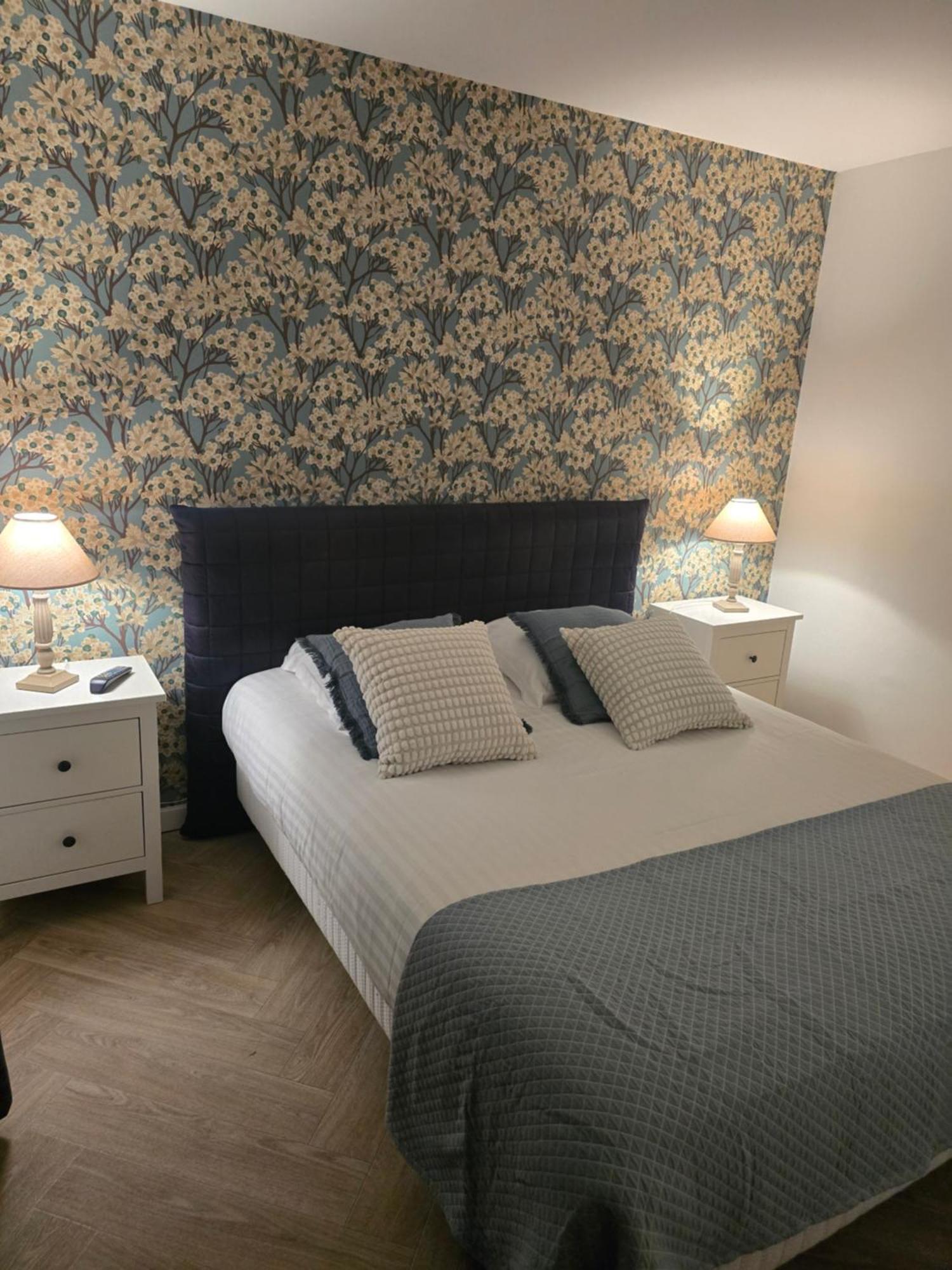 Hotel L'Ideal Le Mountbatten Арроманш-ле-Бен Экстерьер фото